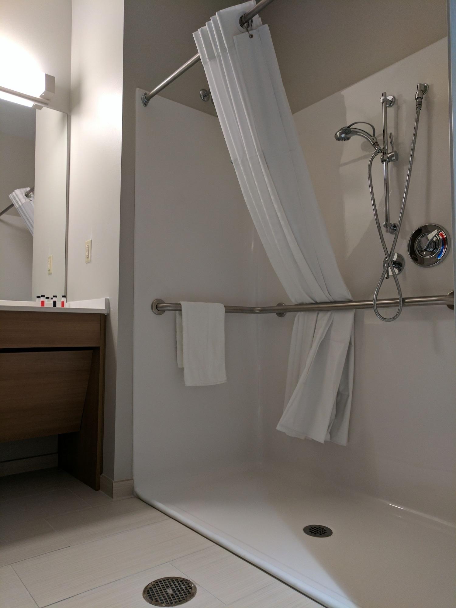 Microtel Inn & Suites By Wyndham Clarion Zewnętrze zdjęcie